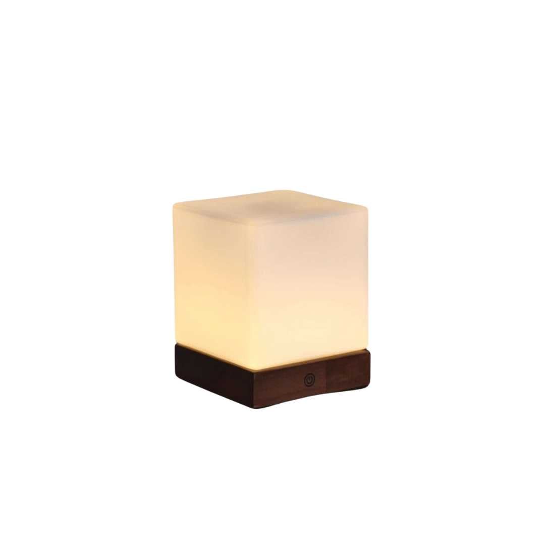 The Niomi – Minimalist Table Lamp with Wood