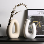 The Niomi – Off-White Ceramic Accents