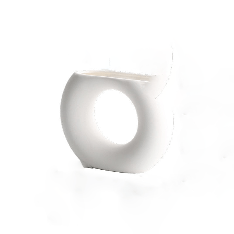 The Niomi – Off-White Ceramic Accents