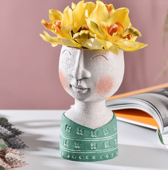 The Niomi – Face Planter Sculpture