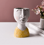 The Niomi – Face Planter Sculpture
