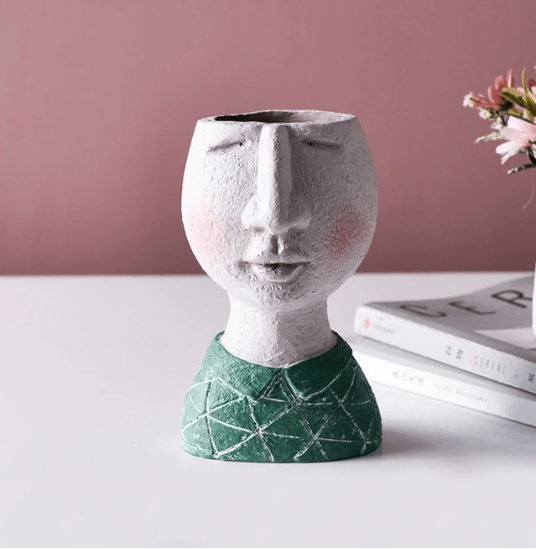 The Niomi – Face Planter Sculpture