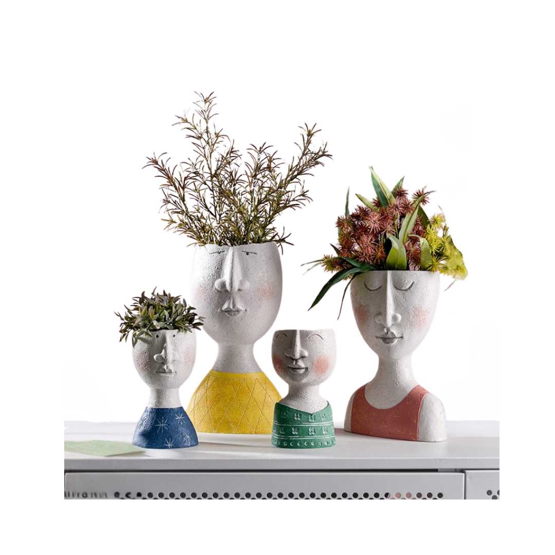 The Niomi – Face Planter Sculpture