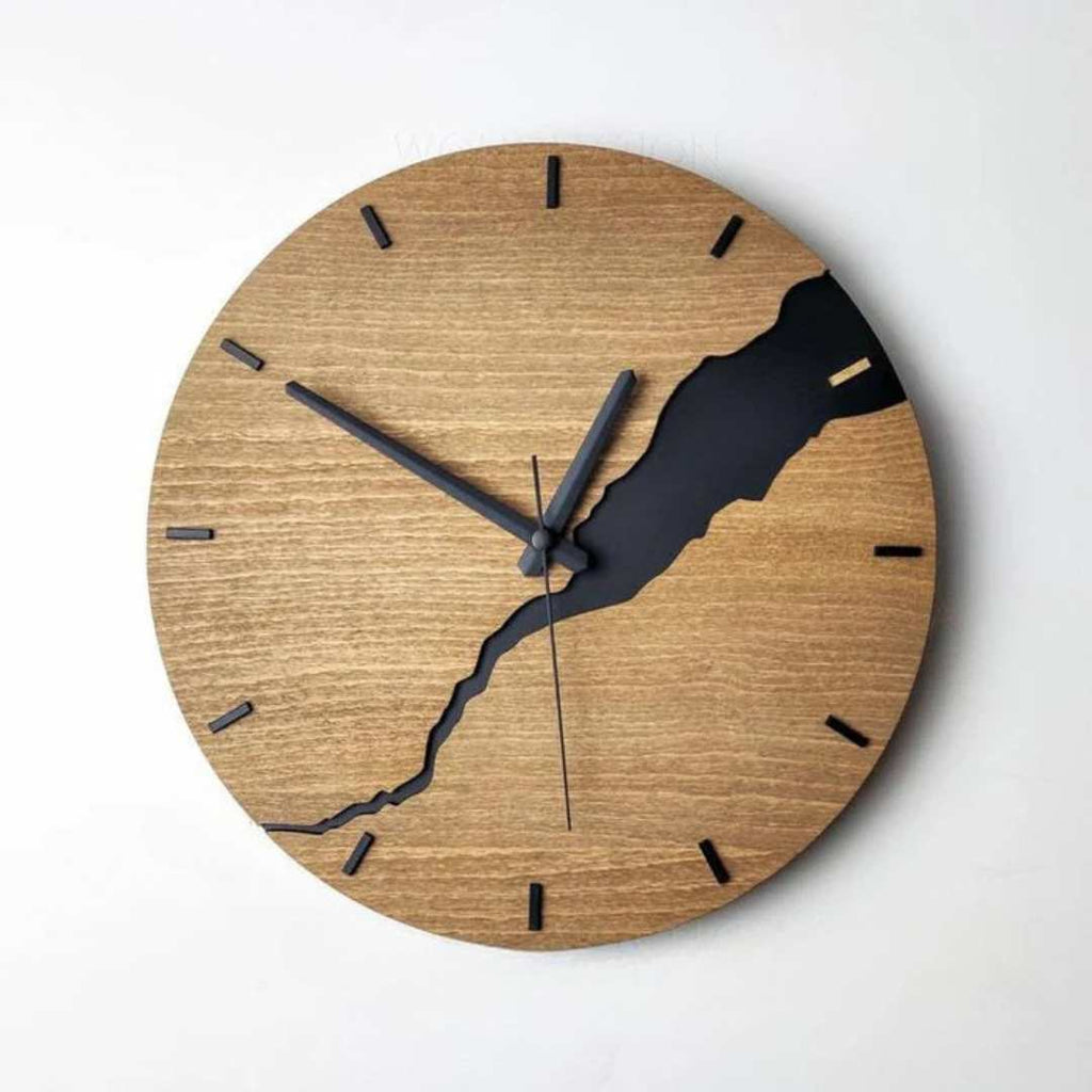 The Niomi – Elegant Wooden Wall Clock