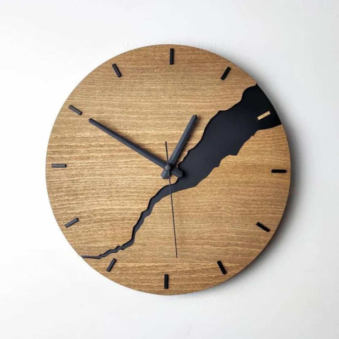 The Niomi – Elegant Wooden Wall Clock