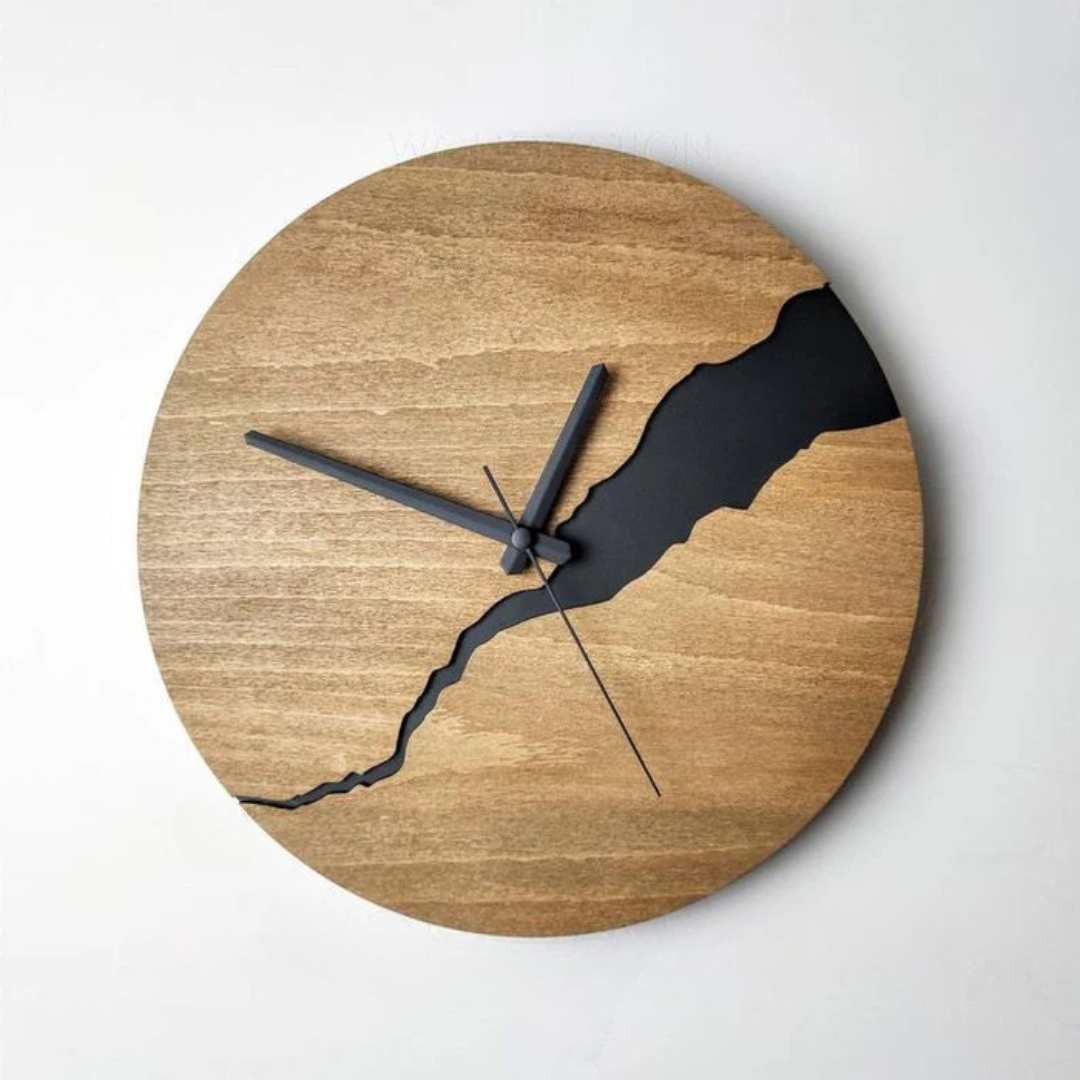 The Niomi – Elegant Wooden Wall Clock