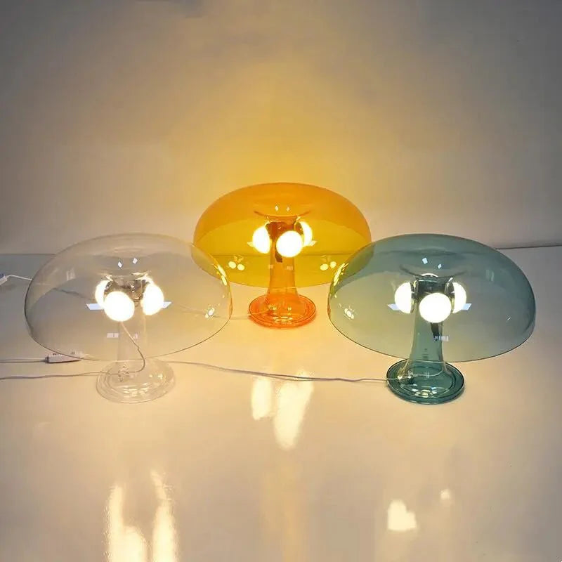 The Niomi – Retro Clear LED Lamp