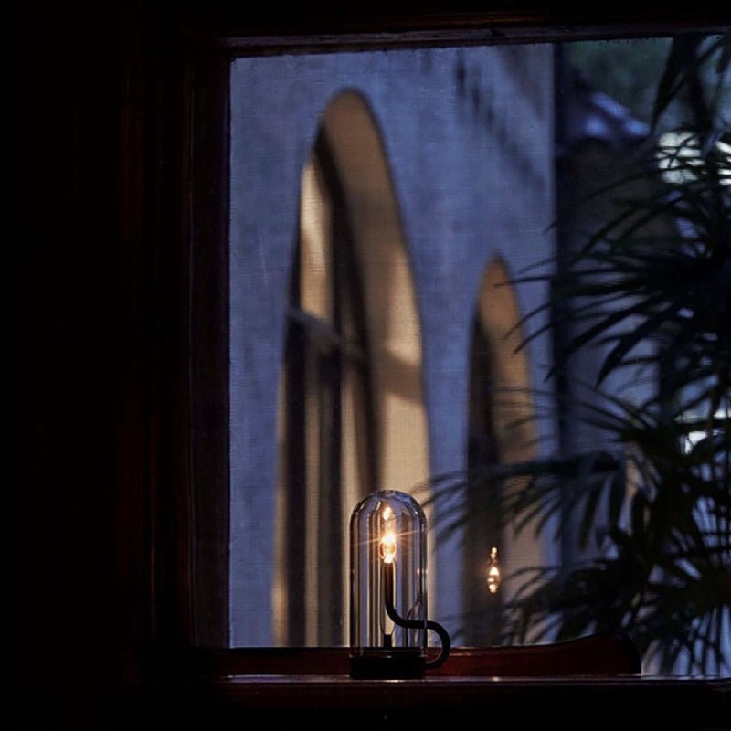 The Niomi – Wireless LED Table Lamp