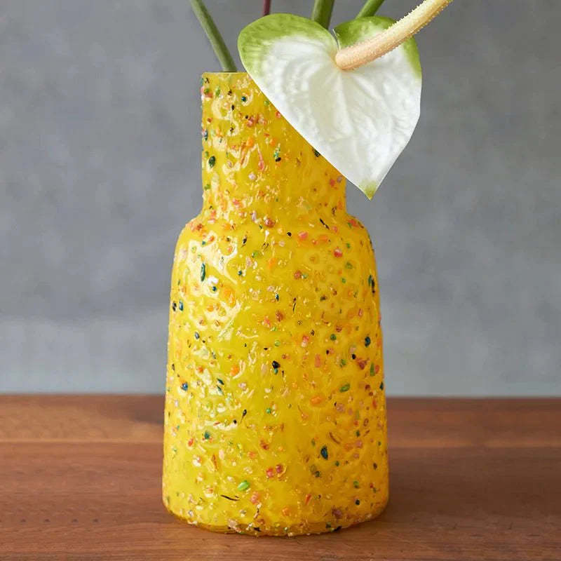 The Niomi – Textured Glass Vase